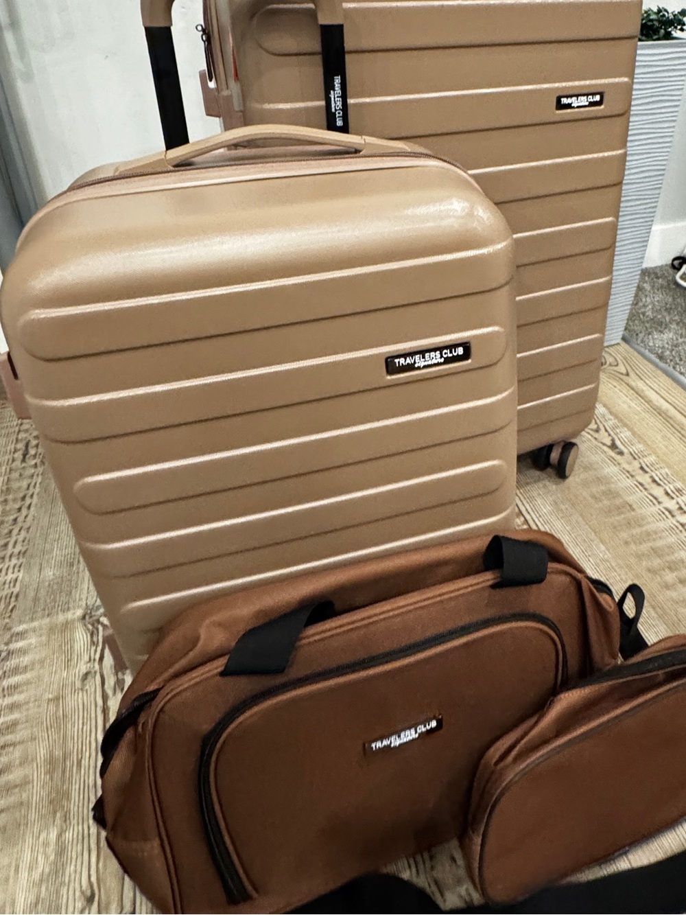 TRAVELERS CLUB AUSTIN 4 PIECE HARDSIDE LUGGAGE SET 4-Piece Luggage Set - Brown - Picture 7 of 12